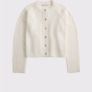 Abercrombie Women's crew cardigan in Cream